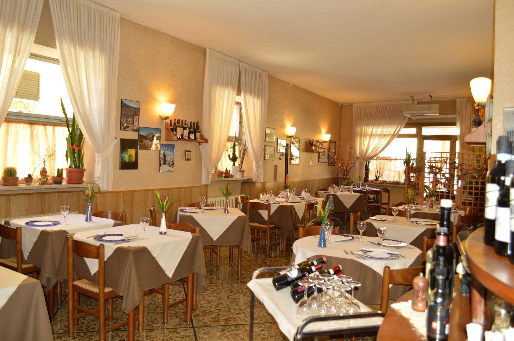 Hotel Susa Kültér fotó